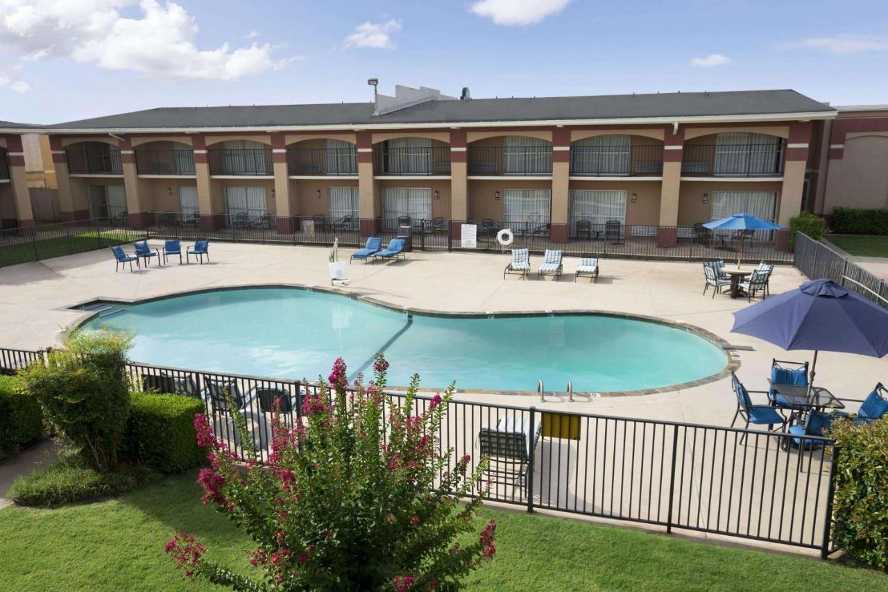 Howard Johnson By Wyndham Oklahoma City Okc Airport, Fairgrounds, I40 Екстериор снимка