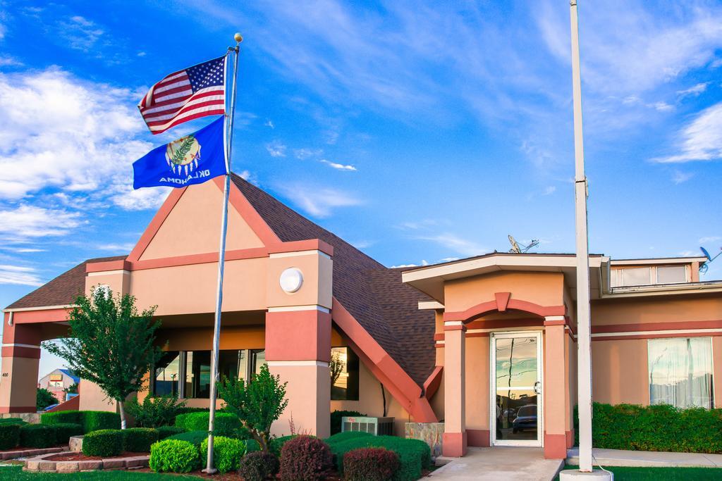 Howard Johnson By Wyndham Oklahoma City Okc Airport, Fairgrounds, I40 Екстериор снимка